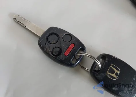 2010 Honda Civic Hybrid from USA, damaged, VIN JHMFA3F23AS004128